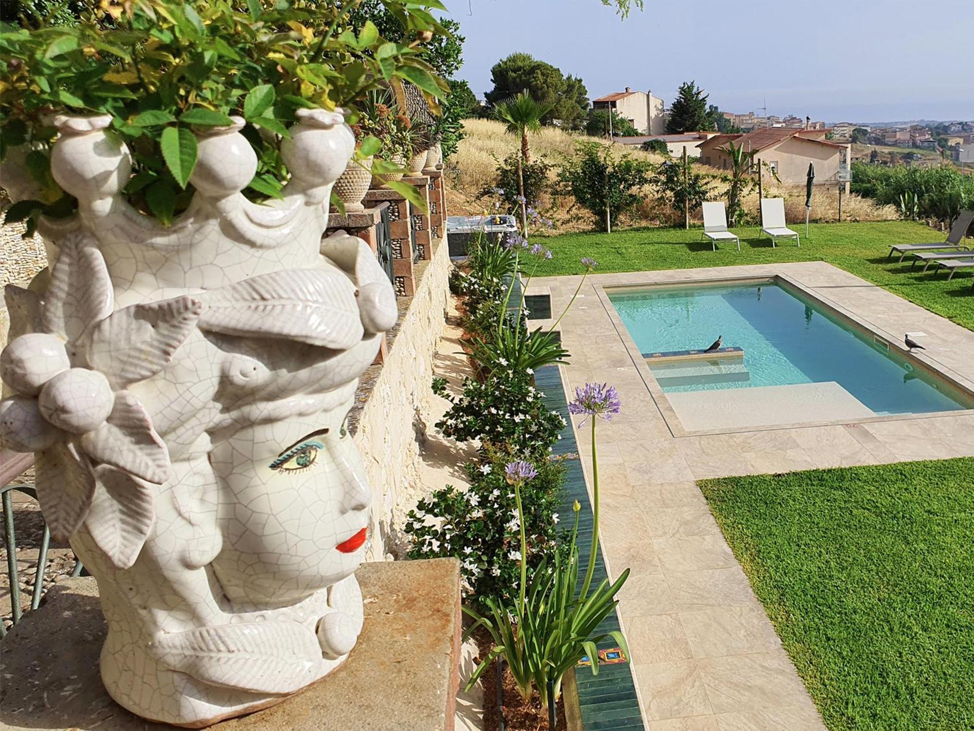 Villa Tommaso Maruggi, Sicilia, Con Jacuzzi E Piscina Privata Alcamo Exterior photo