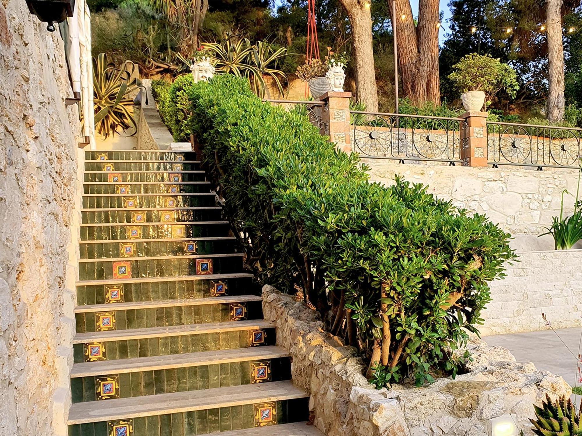 Villa Tommaso Maruggi, Sicilia, Con Jacuzzi E Piscina Privata Alcamo Exterior photo